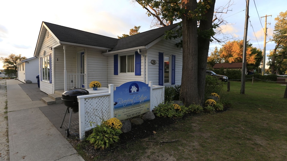 Riverfront Cottages