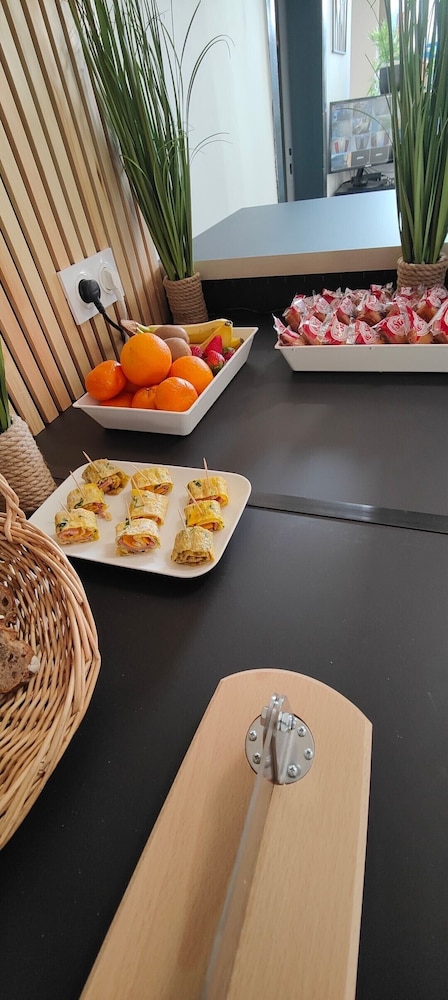 Hotel de la Paix Lyon Sud Givors - Property Image 15