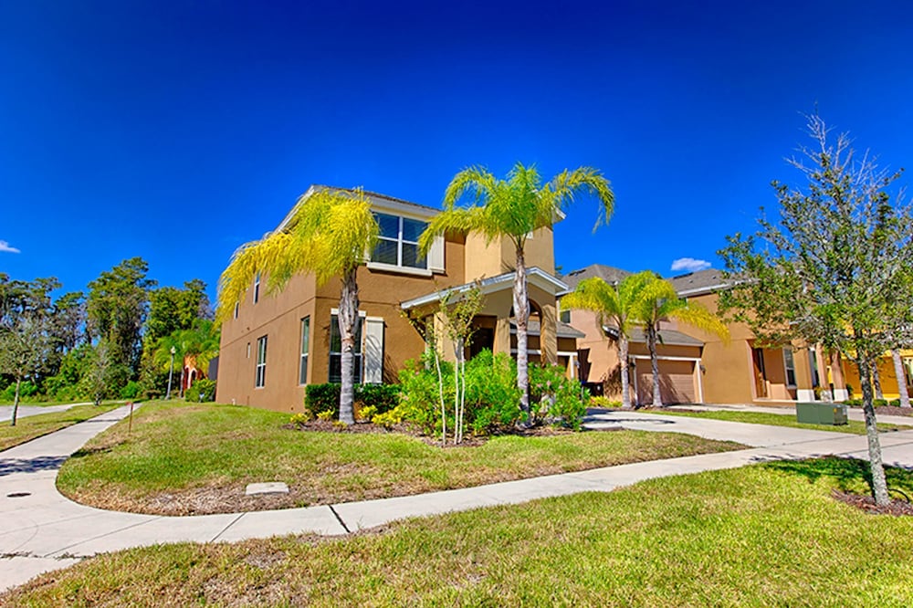 Bella Vida 210 - Image 1