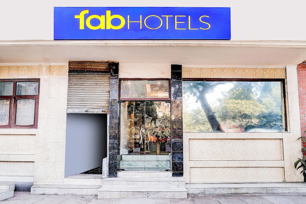 Fabhotel Gold Palace