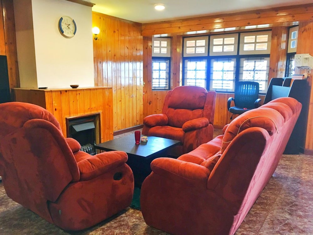 Asteria Villa Guest House view 3