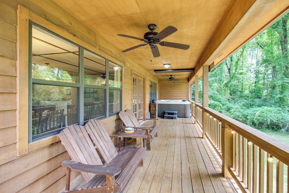 Dock & Hot Tub: Tennessee River Cabin Getaway