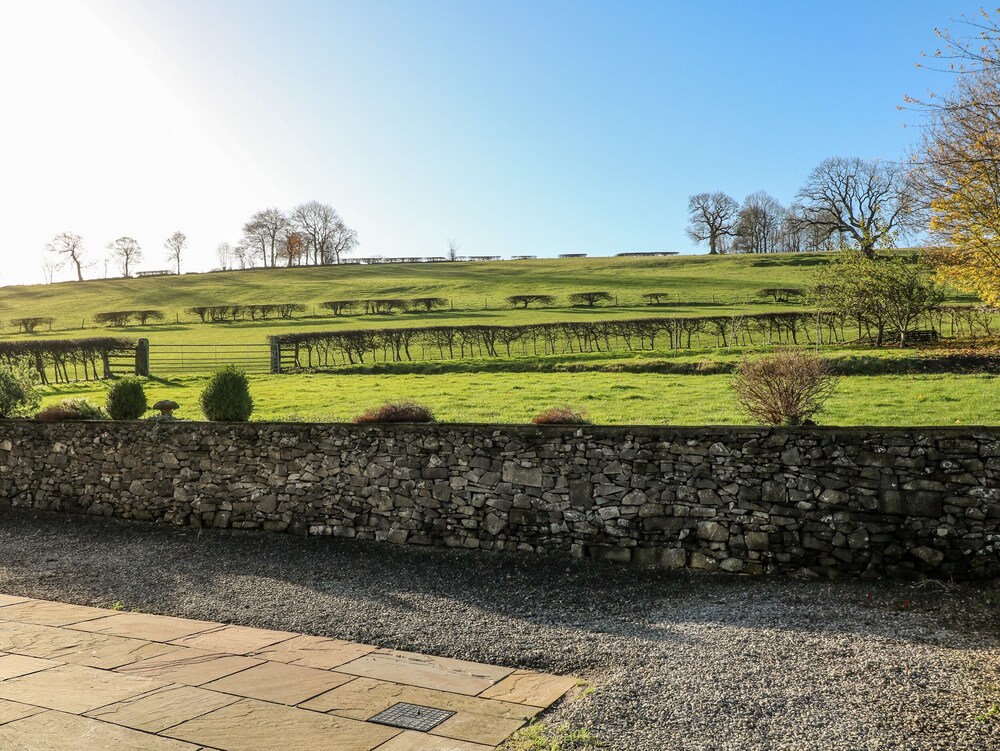 Lower Cowden Farm