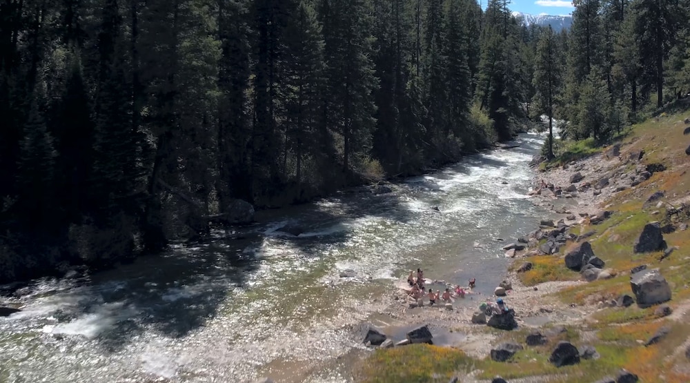 Sawtooth Lodge