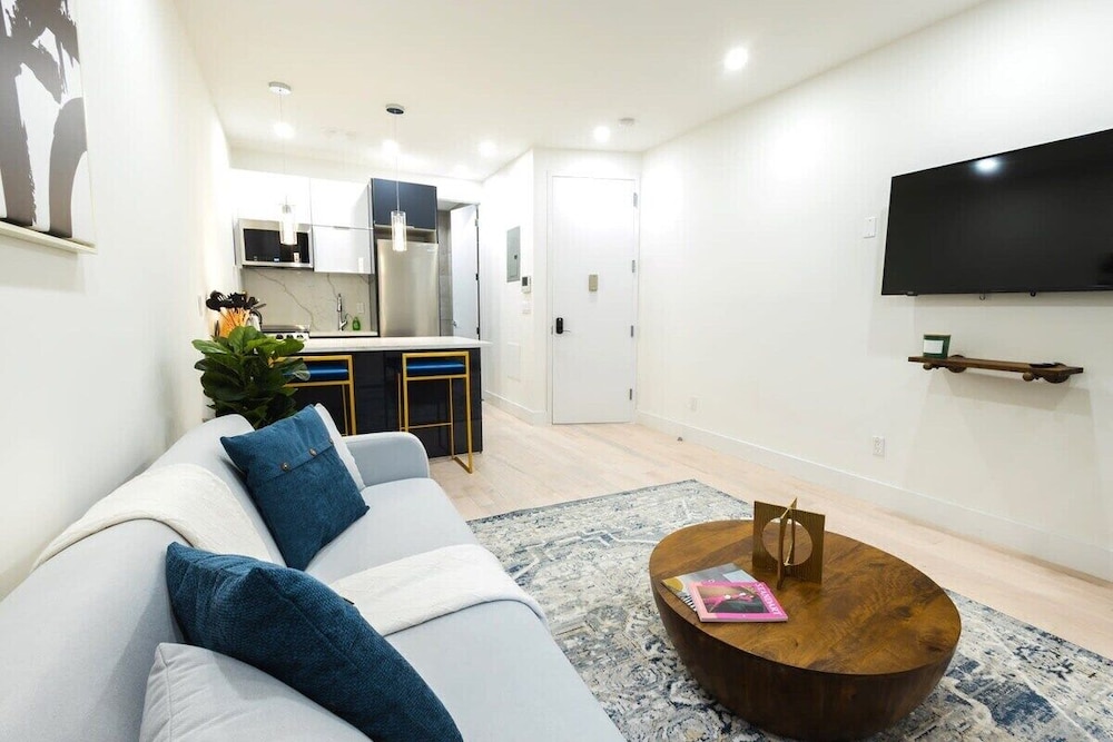 317 UES Apartments