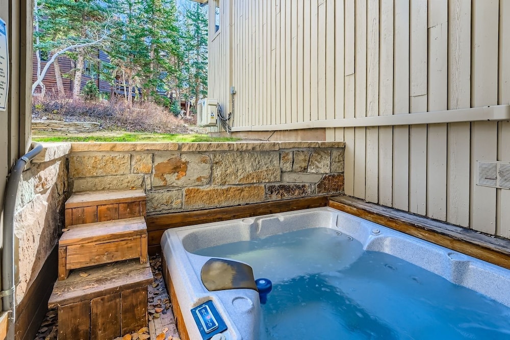 3br Deer Valley Family Retreat Hot Tub And Fireplace 7560 3 Bedroom Home