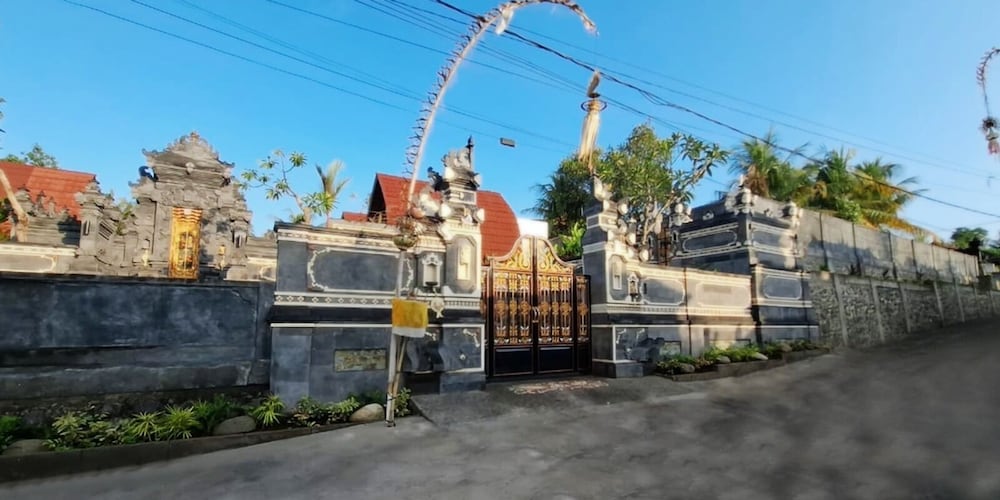 Puri Arsa Bali