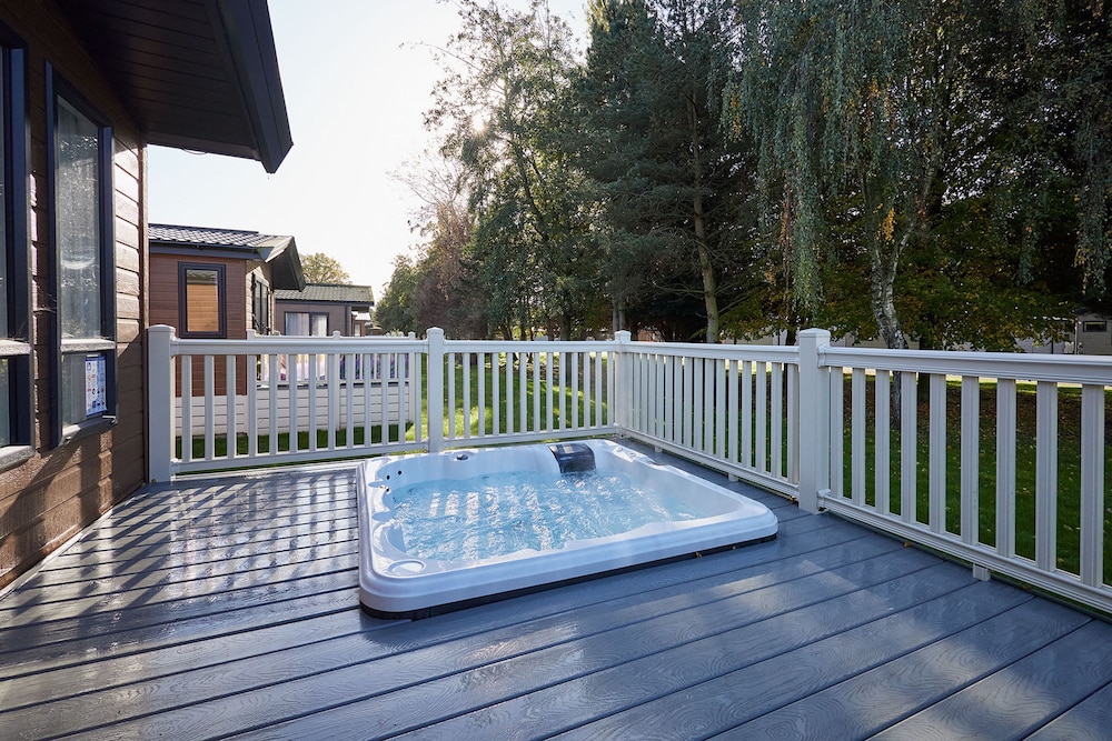 Host Stay Lucky Lodge