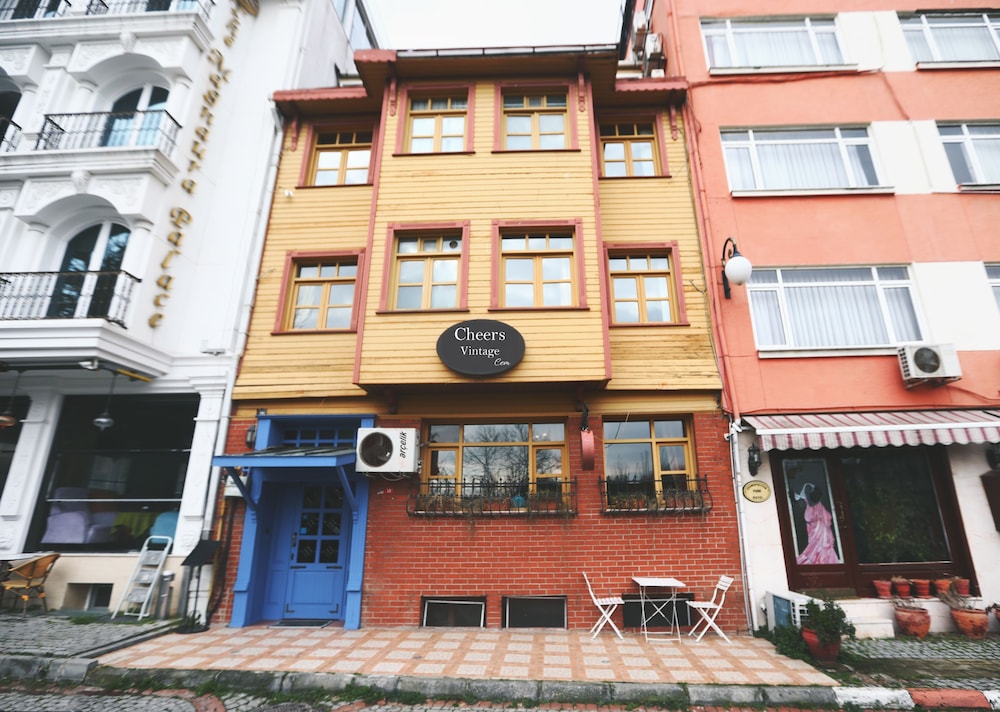 Cheers Vintage - Hostel
