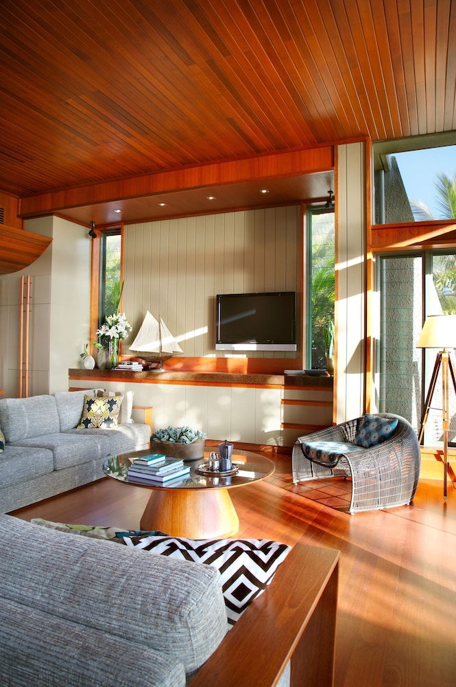 Yacht Club Villas view 5