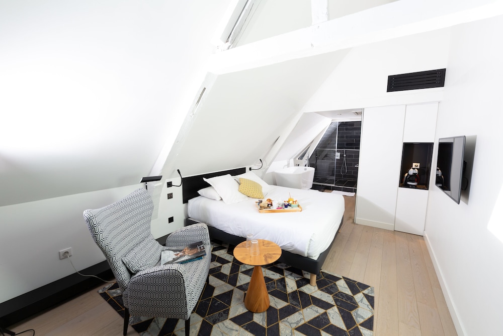 Grand Place Hôtel view 5