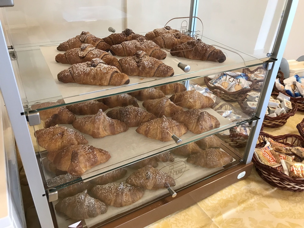 Borgo San Cosmo Tropea en Drapia — dining