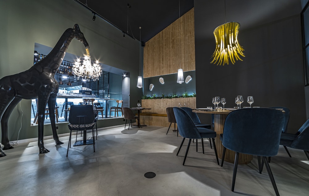 19 Tile Ceramic Concept - by Unlock Hotels