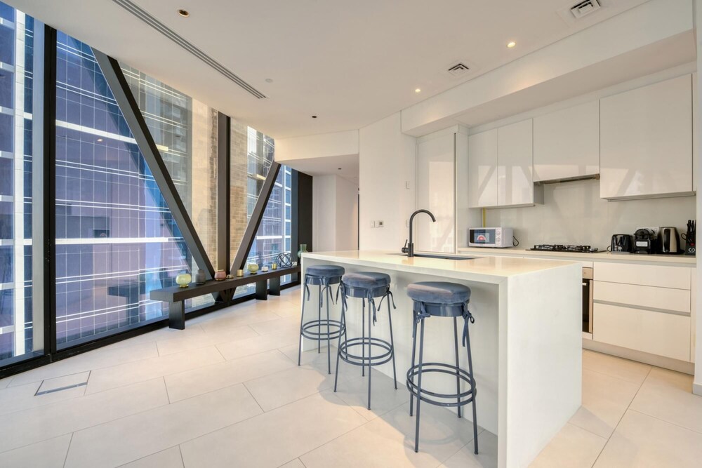 Luxury Apt W Burj Khalifa Vw Dubai Canal Access