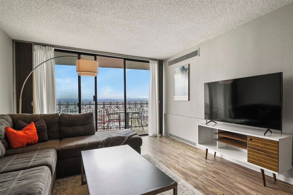 Sky High Studio in Downtown Denver