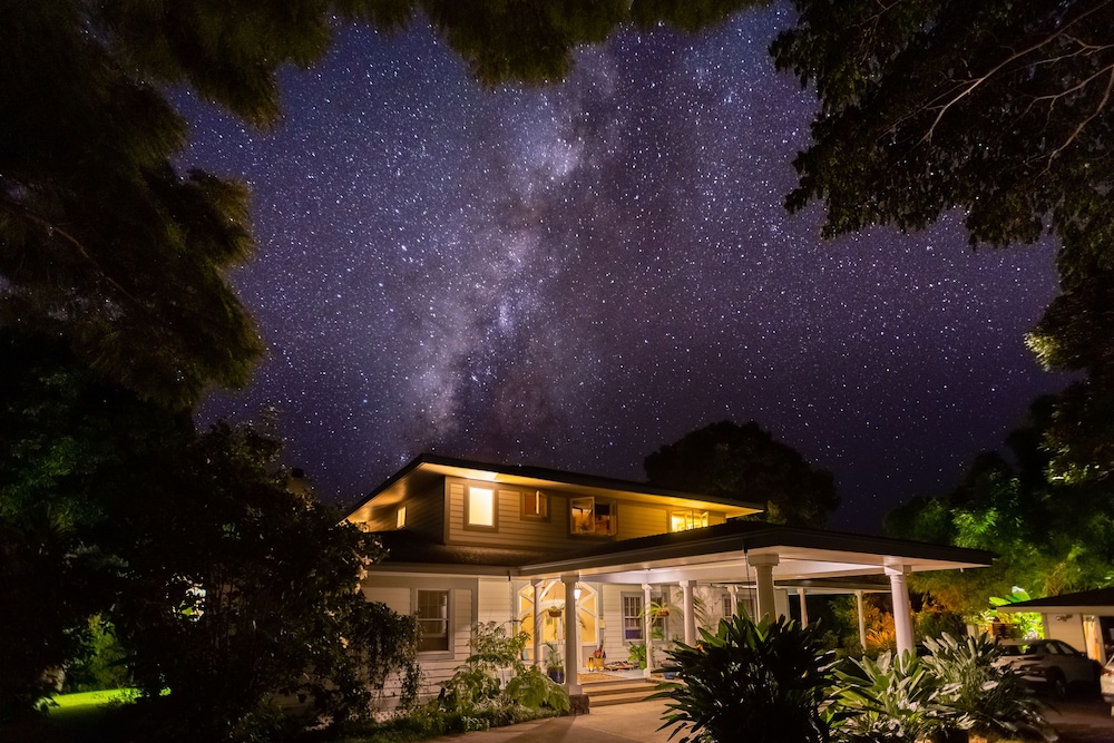 Ka'awaloa Plantation Bed & Breakfast