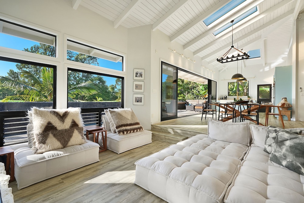 Kamalani Modern in Princeville