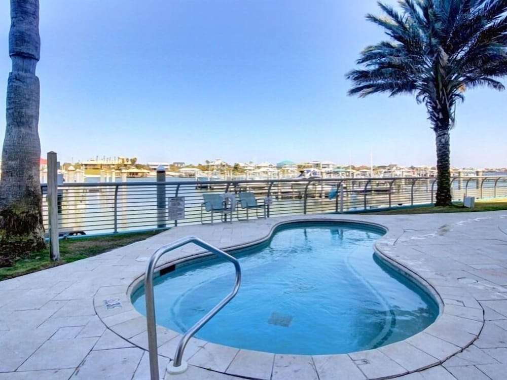 Bella Luna #404 by Southern Vacation Rentals
