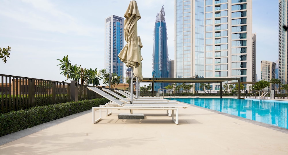 Luxurious 2B Apartment at Burj Crown Downtown