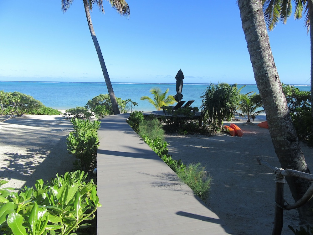 Aitutaki Escape