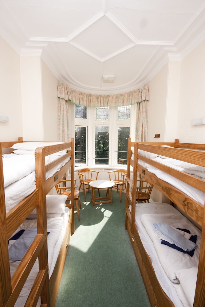 Hope Valley Vacations - YHA Eyam - Hostel - Property Image 3