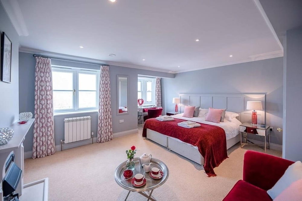 Sea Crest With 4 Bedrooms and 2 Bathrooms view 4