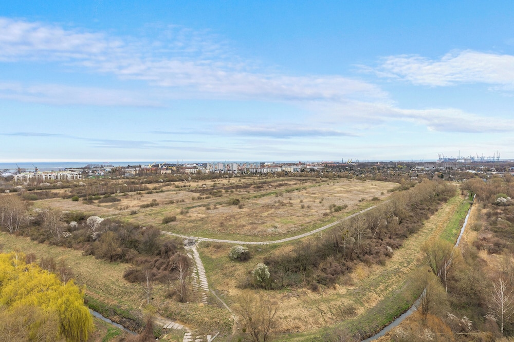 Horizon 169 - SeaView by GrandApartments