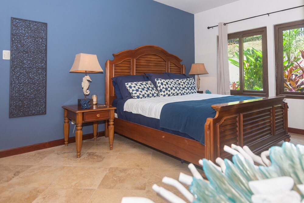 Pristine Bay 1005- Villa Loce 4 Bedroom Home