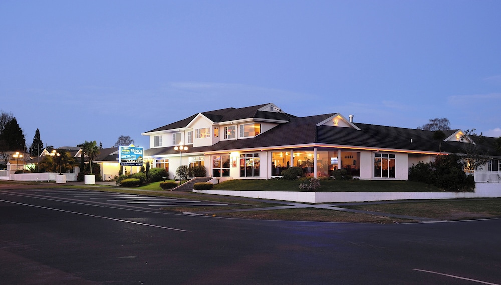 Hotel ASURE Prince Motor Lodge - Image 1