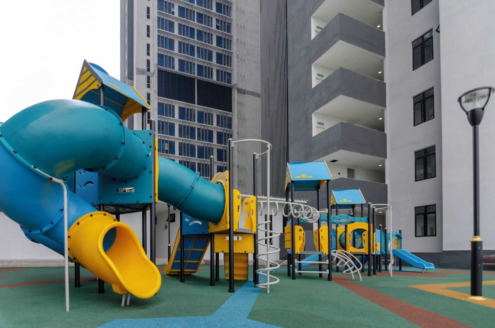 Stylish Dpristine 9 Next to Legoland Free Parking