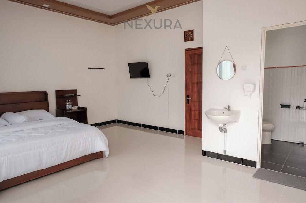 Tentrem Syariah Nexura Collection