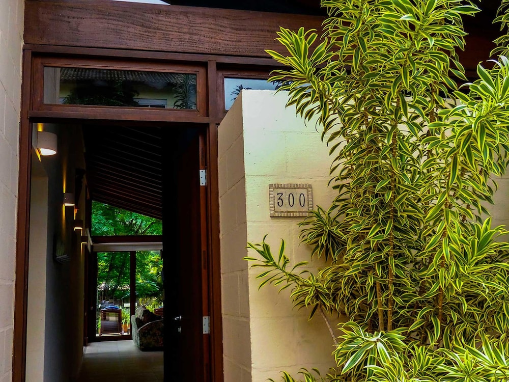 Casa c Wi-fi Jacuzzi e Churrasqueira em Guaec SP