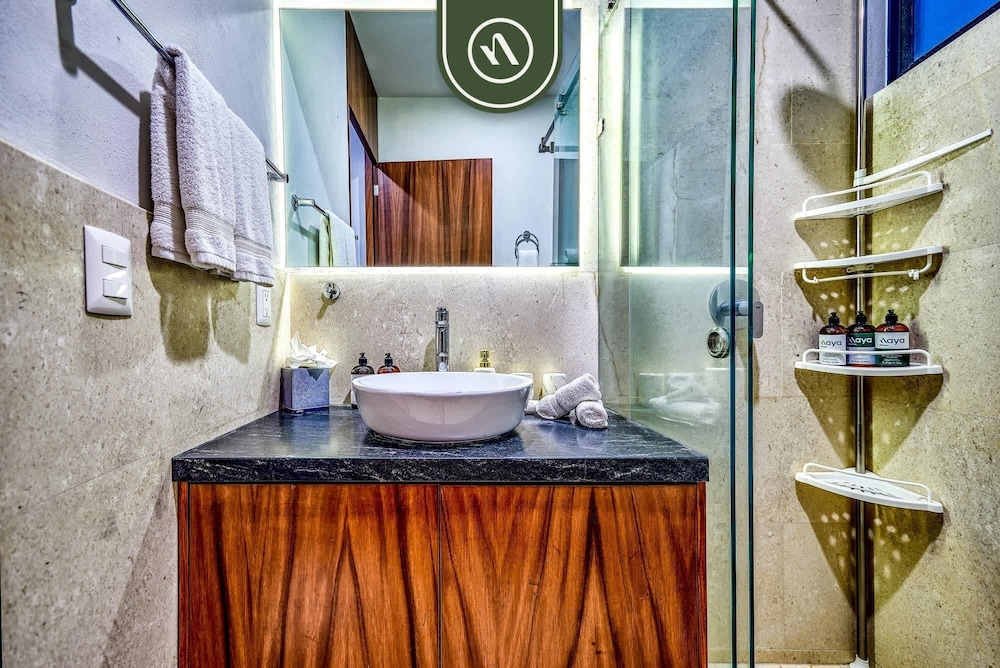 New 2BR Condo in Zona Romantica - Rooftop Pool