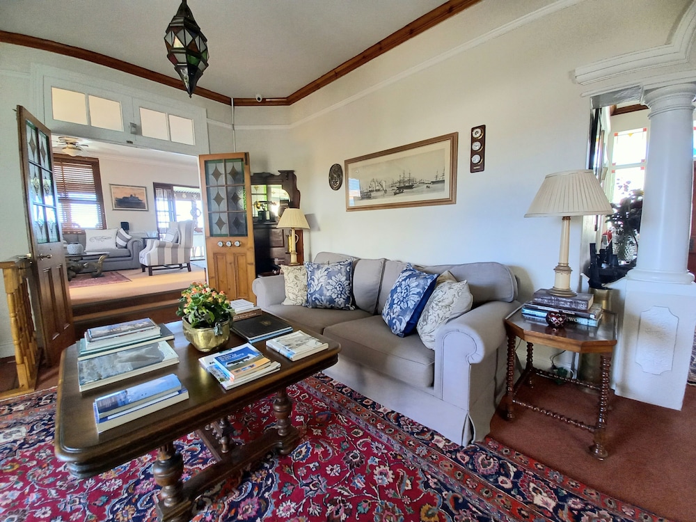 Cheriton Guest House Bed & Breakfast view 2