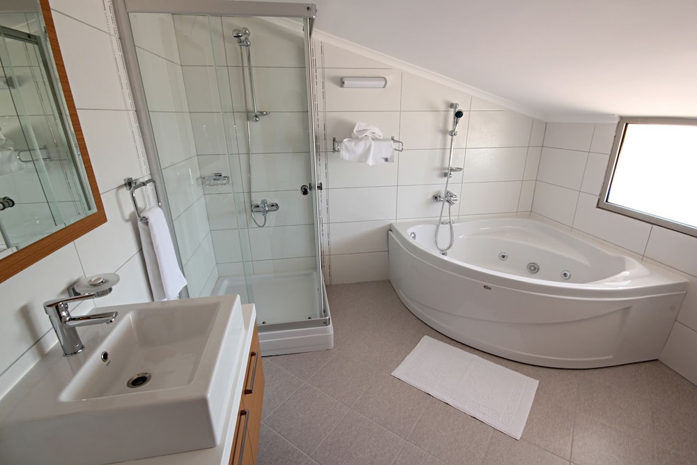 Diana Residence - Image 31