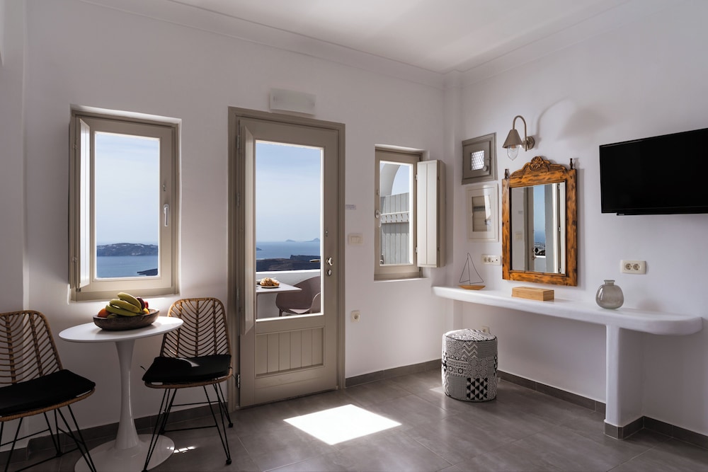 Mardanza Krokos Suites