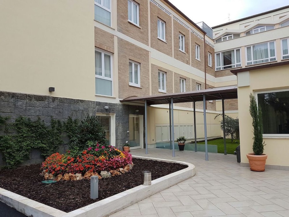 Vatican Area - Hotel Holiday Rooms