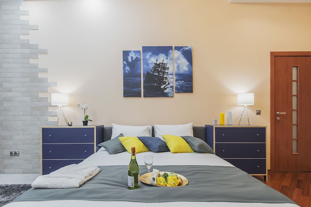 GM Apartments roomy mansion at Arbat