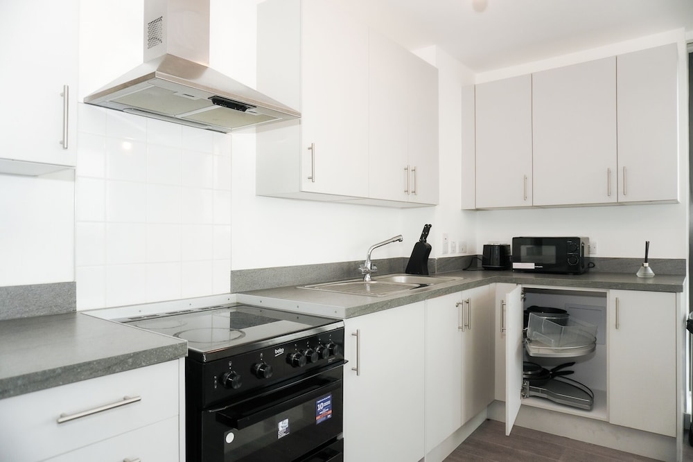 2br-360 Views-balcony-parking-wifi-smarttv