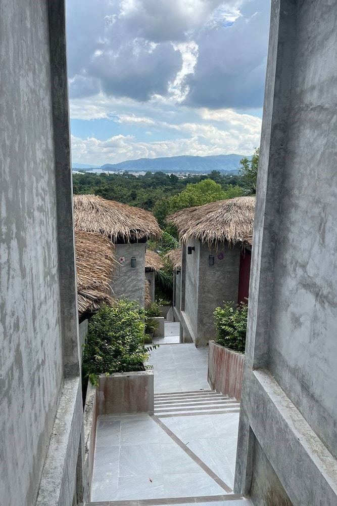 TANYA Baan Bon Doi