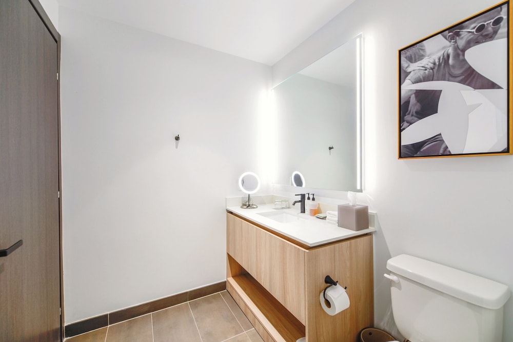 Apt Near Miami's Top Events at Bayfront