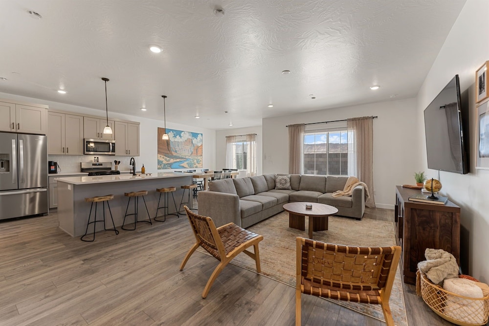 Adventure Basecamp 4 Bedroom Townhouse