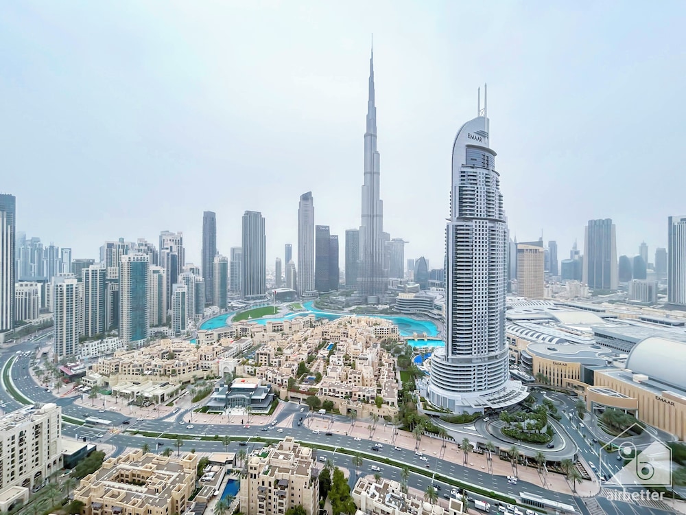 Spacious 3.5 Bedroom Apartment in Burj Royale