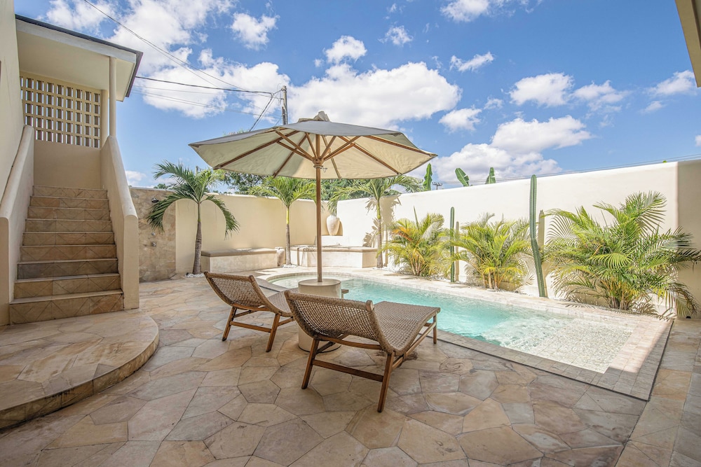 Luxury 4BR Villa With Private Pool in Canggu