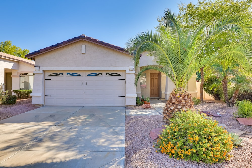 5 Mi to State Farm Stadium: Home w/ Private Pool!