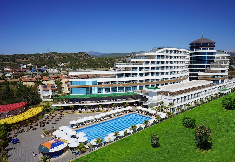 Raymar Resort & Aqua