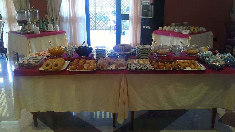 Athena Palace Hotel view 5
