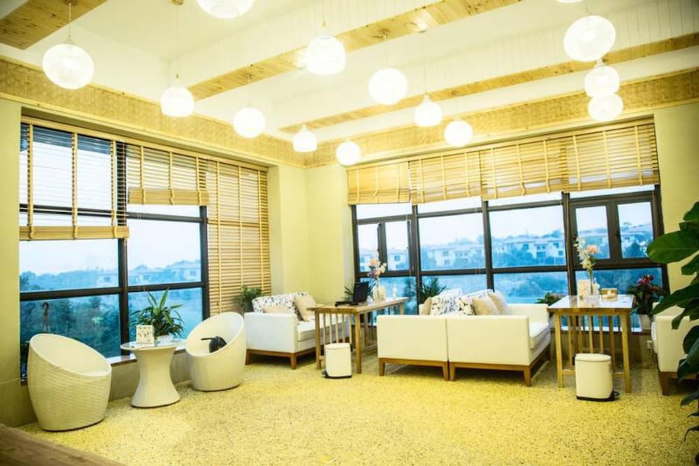 Yiyun Botique Inn Water Front Villa view 4