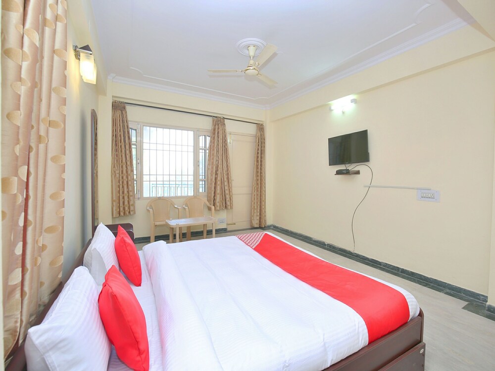 OYO 14084 Home Hill View Studio Barog - Property Image 19