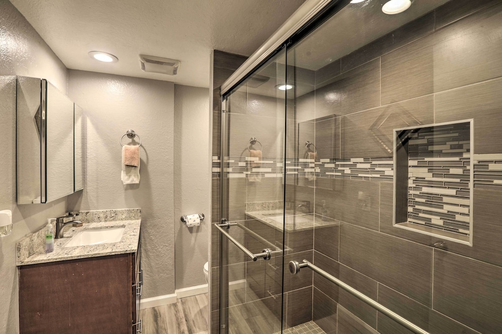 Lake Tahoe Vacations - South Lake Tahoe Vacation Rental Near Pope Beach! - Property Image 4